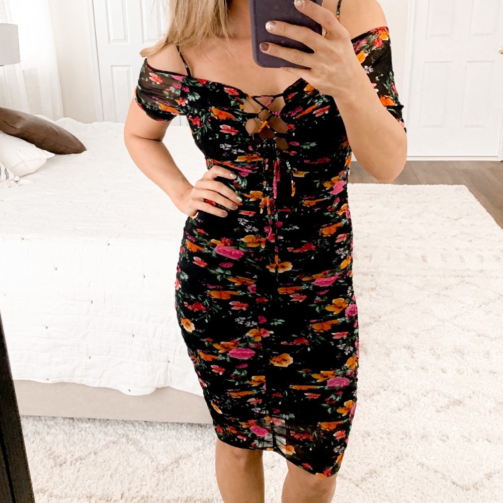 Heart and Hips Off-the-Shoulder Floral Midi Dress